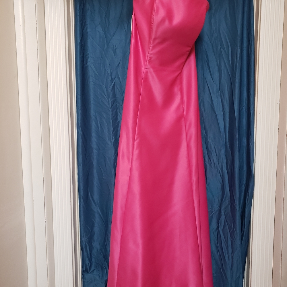 Jessica McClintock Size 5 cerise color